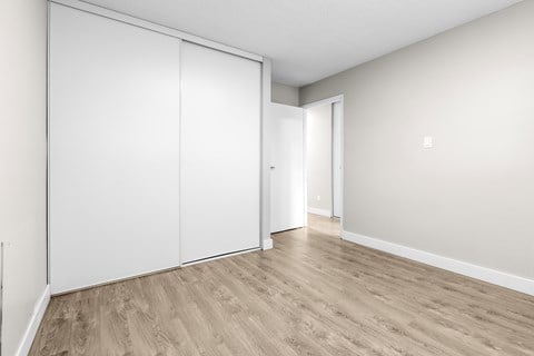 Floor plan for 2 beds, 1 bath, 850 sqft